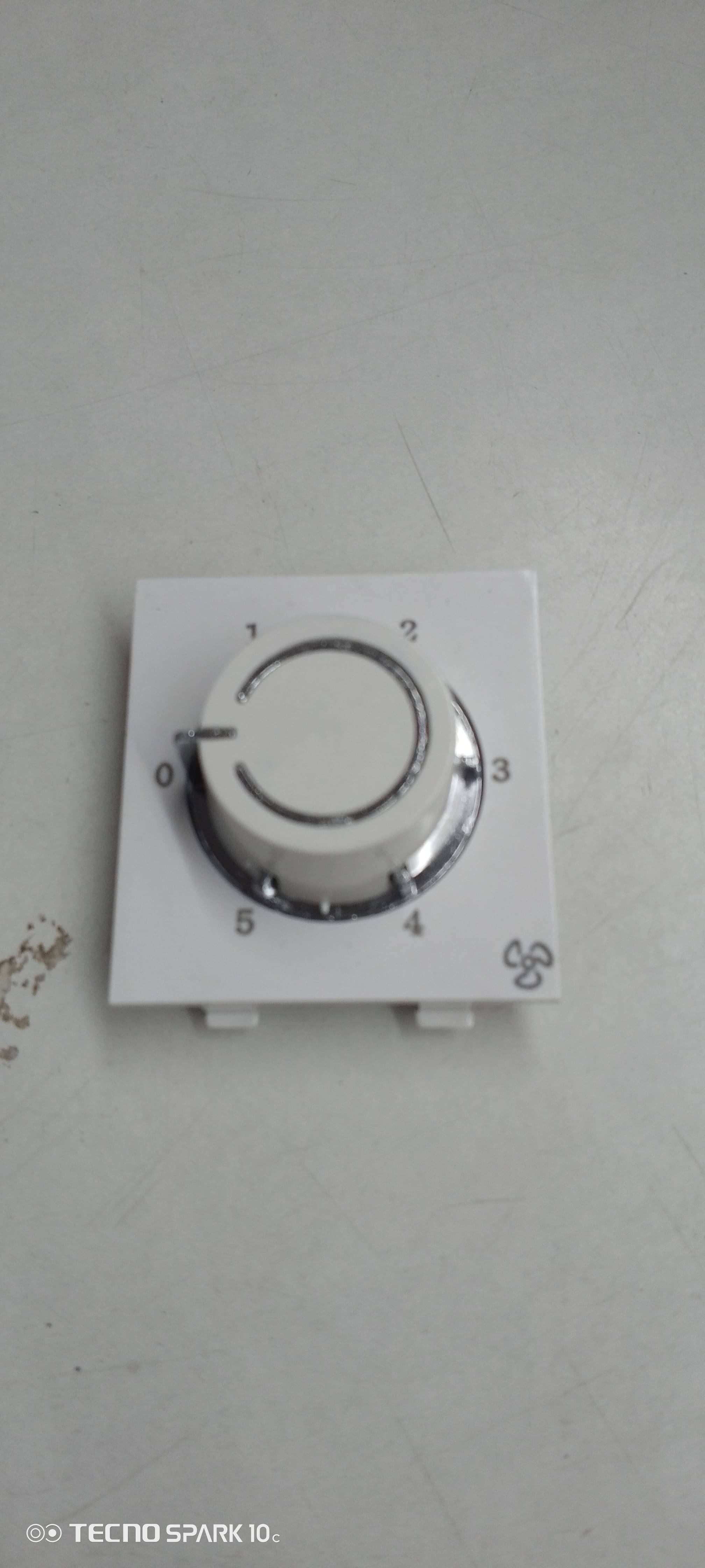 Chroma fan regulator